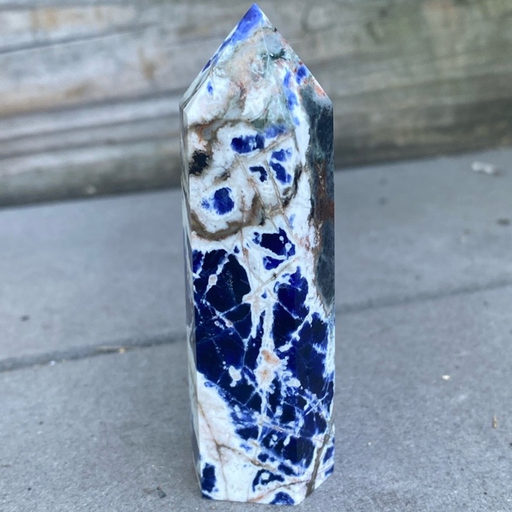 Sodalite Six Sided Tower
